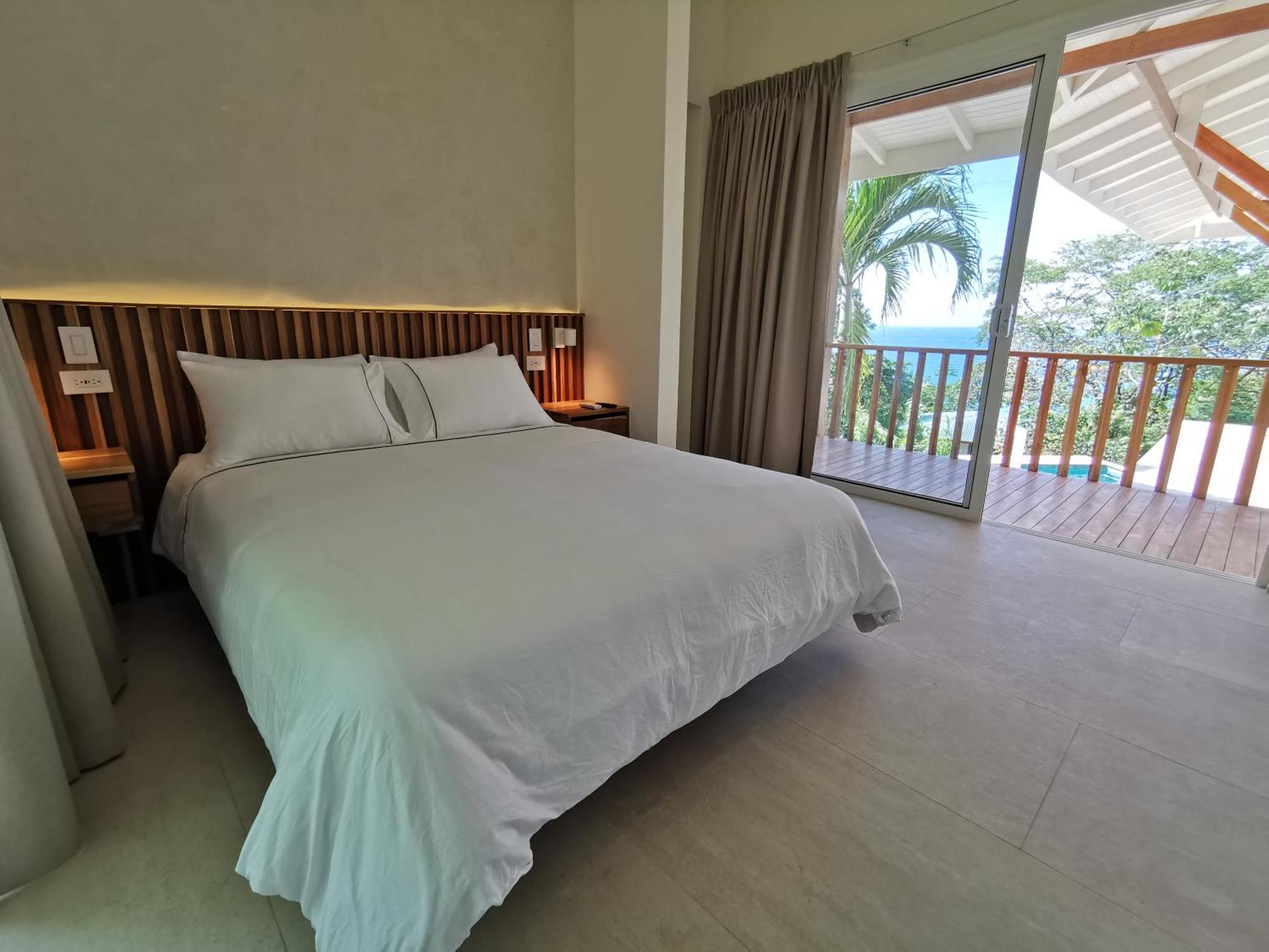 Casa Luna - Private Suites With Ocean View, Pool, Ac, Wifi Playa Santa Teresa  外观 照片