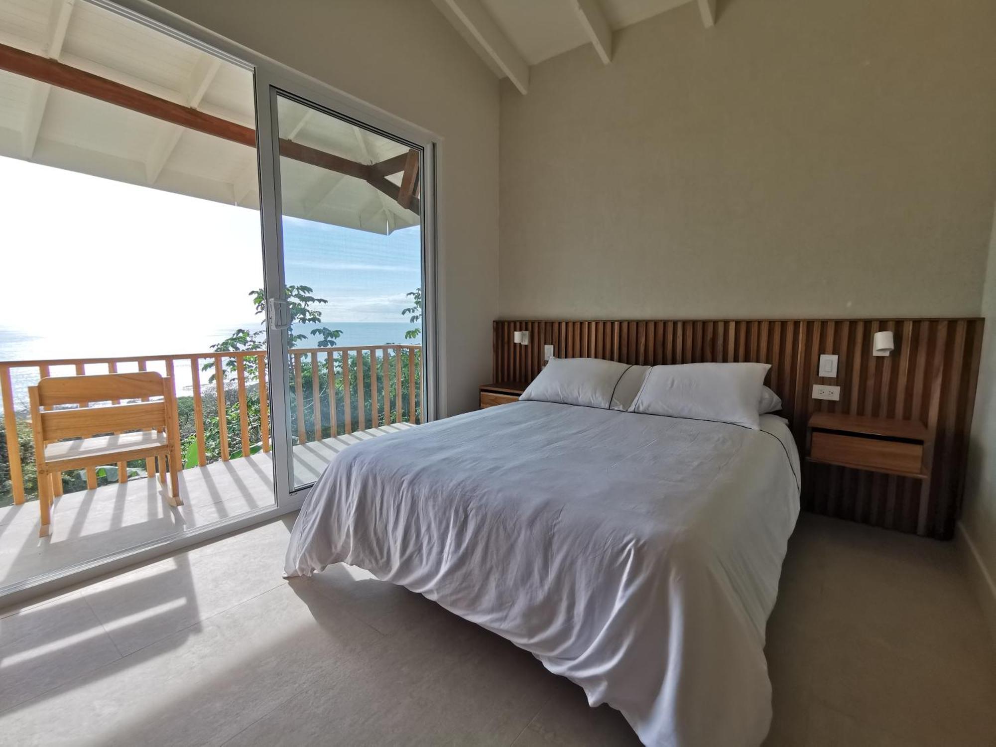 Casa Luna - Private Suites With Ocean View, Pool, Ac, Wifi Playa Santa Teresa  外观 照片