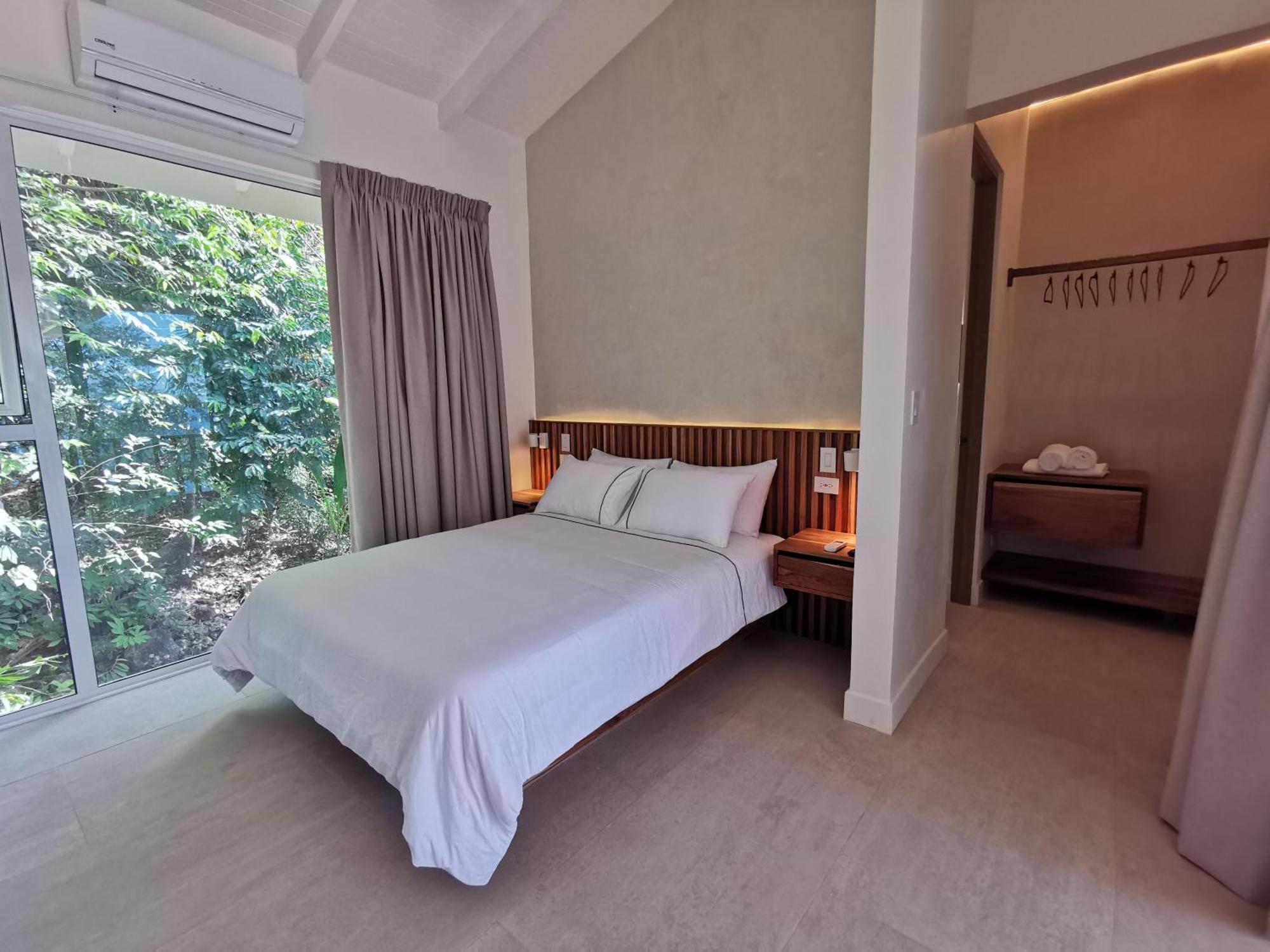 Casa Luna - Private Suites With Ocean View, Pool, Ac, Wifi Playa Santa Teresa  外观 照片